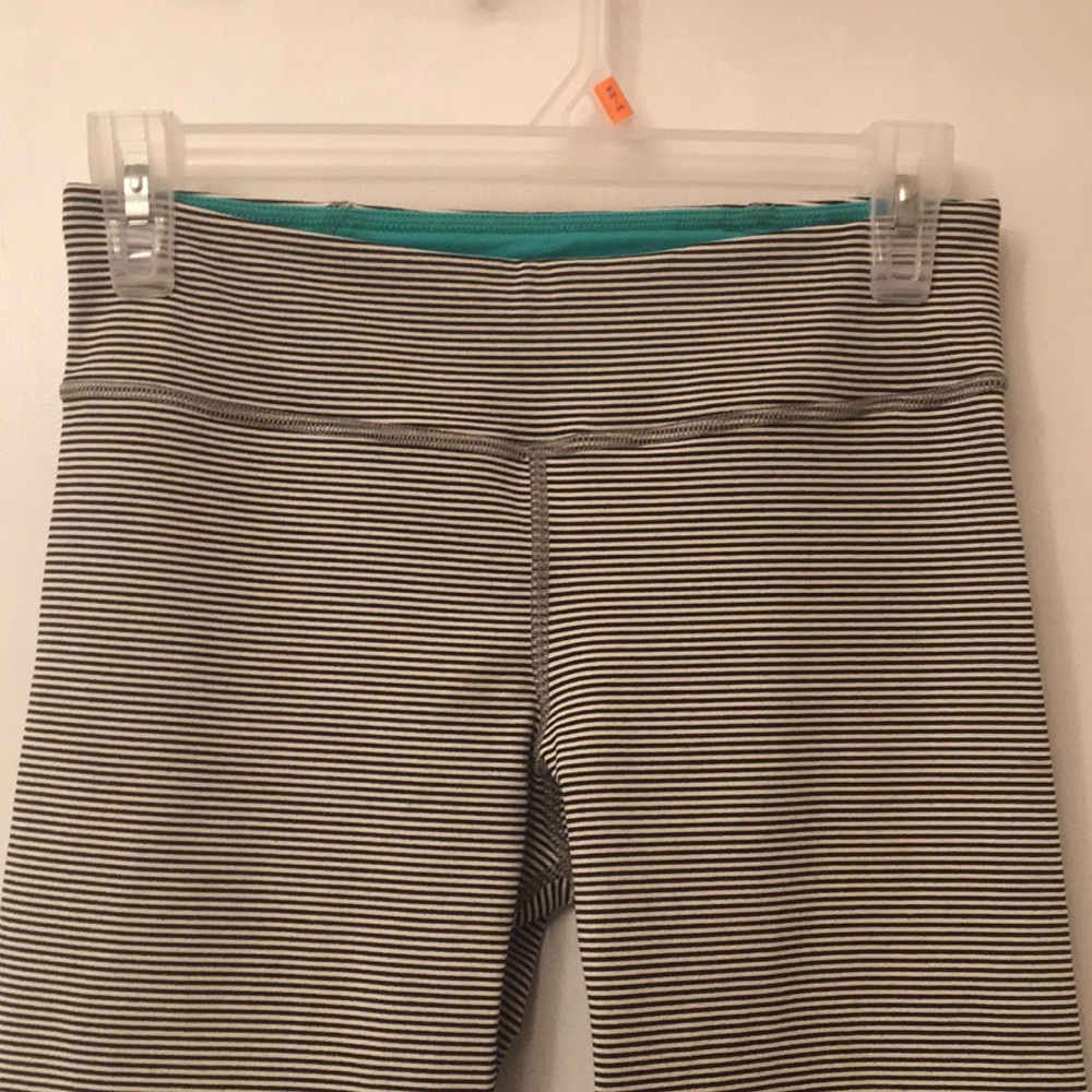 American Eagle athletic capri leggings